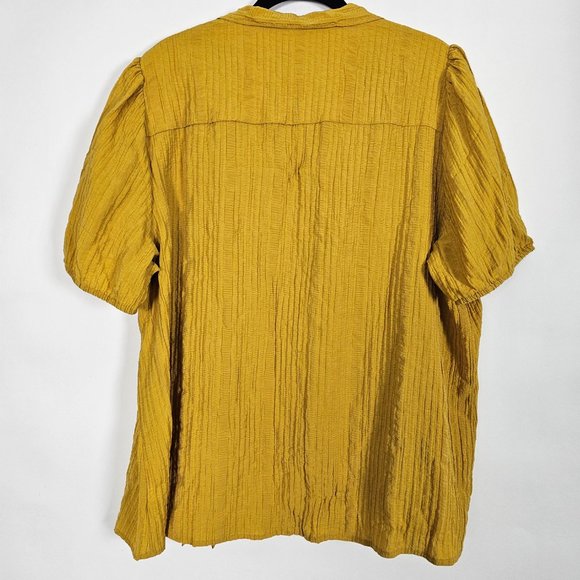 Lane Bryant Mustard Yellow Plus NWT Womens Size 20 Short Sleeve Button Shirt - Picture 2 of 7
